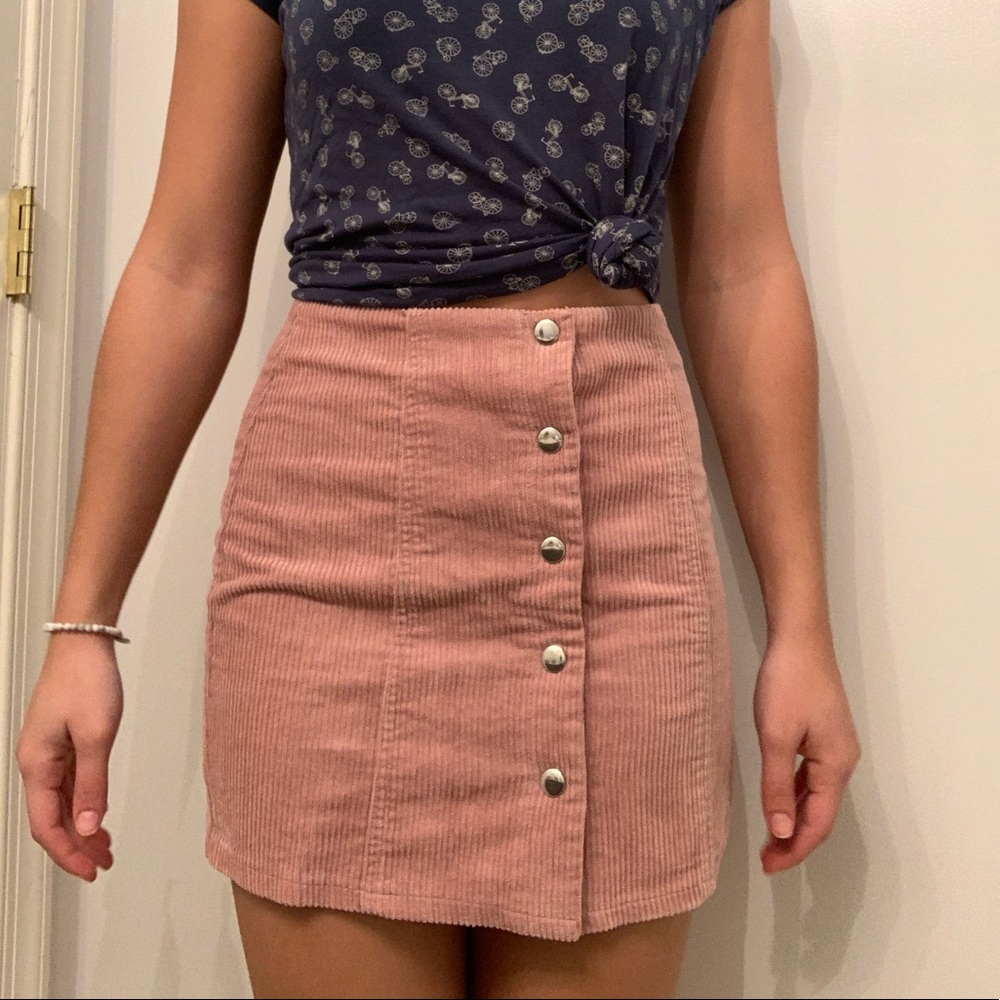 Baby pink button-up corduroy skirt - Size small